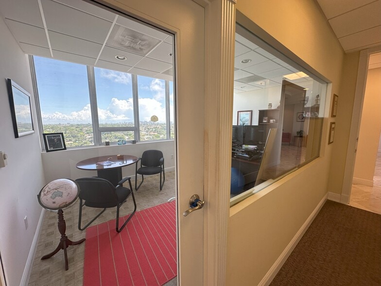 More Photos Of 2455 E Sunrise Blvd, Fort Lauderdale Loft Creative Space For Sale