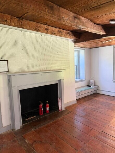 More Photos Of 967 Little Britain Rd, New Windsor Freestanding For Sale