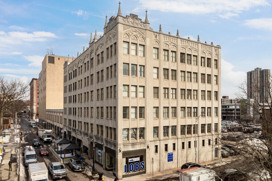 Primary Photo Of 289-309 Bridge St, Springfield Medical For Lease