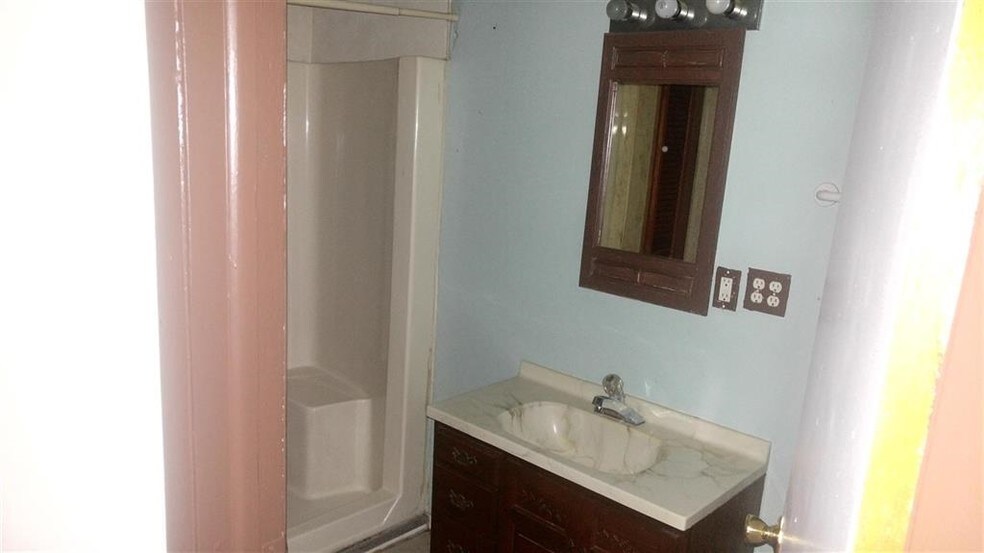 More Photos Of 52 Lincoln Pl, Liberty Apartments For Sale