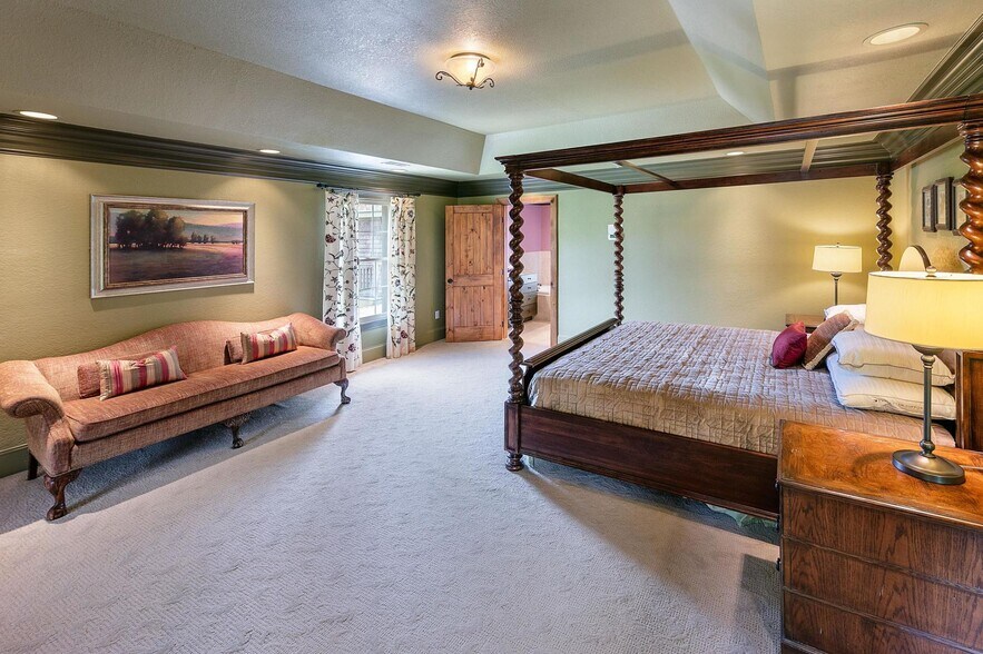 More Photos Of 1128 Saratoga Rd, Kingsport Lodge Meeting Hall For Sale