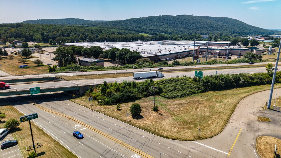 More Photos Of 200 Westinghouse Cir, Horseheads Manufacturing For Sale