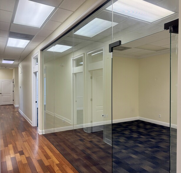 More Photos Of 2523-2525 Seven Springs Blvd, New Port Richey Medical For Lease