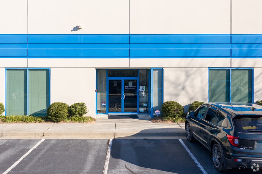 More Photos Of 7000 Highlands Pky SE, Smyrna Warehouse For Lease