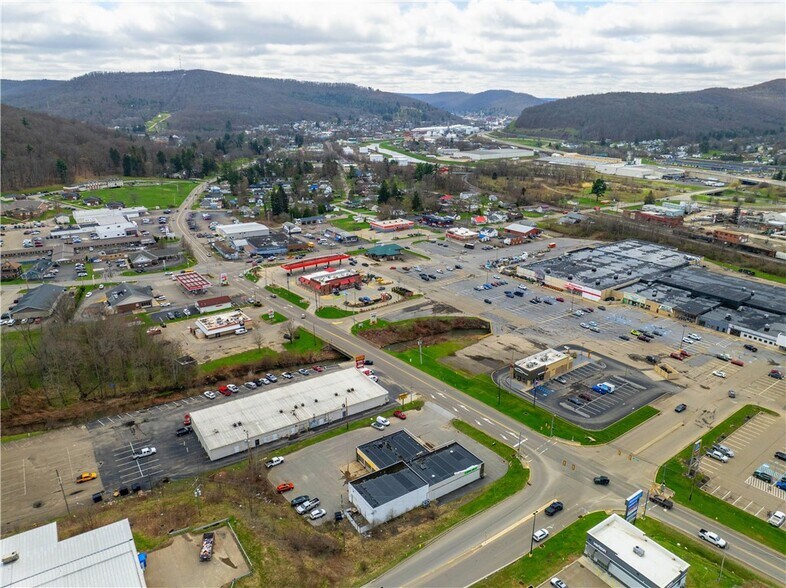 More Photos Of 1020 E Main St, Bradford Storefront For Sale