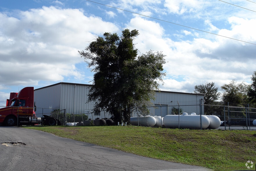 More Photos Of 229 SW 54th Ct, Ocala Distribution For Lease
