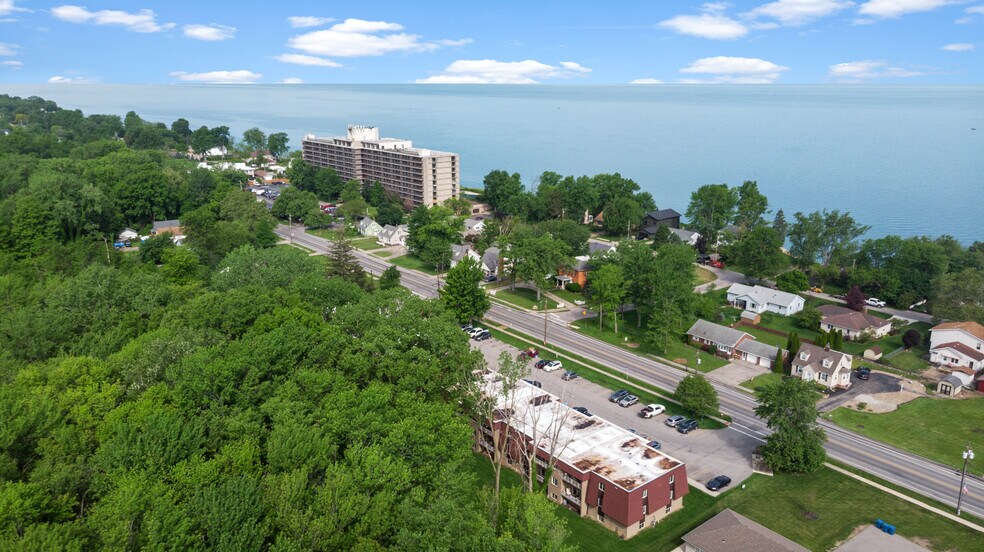 More Photos Of 5216 E Lake Rd, Sheffield Lake Apartments For Sale