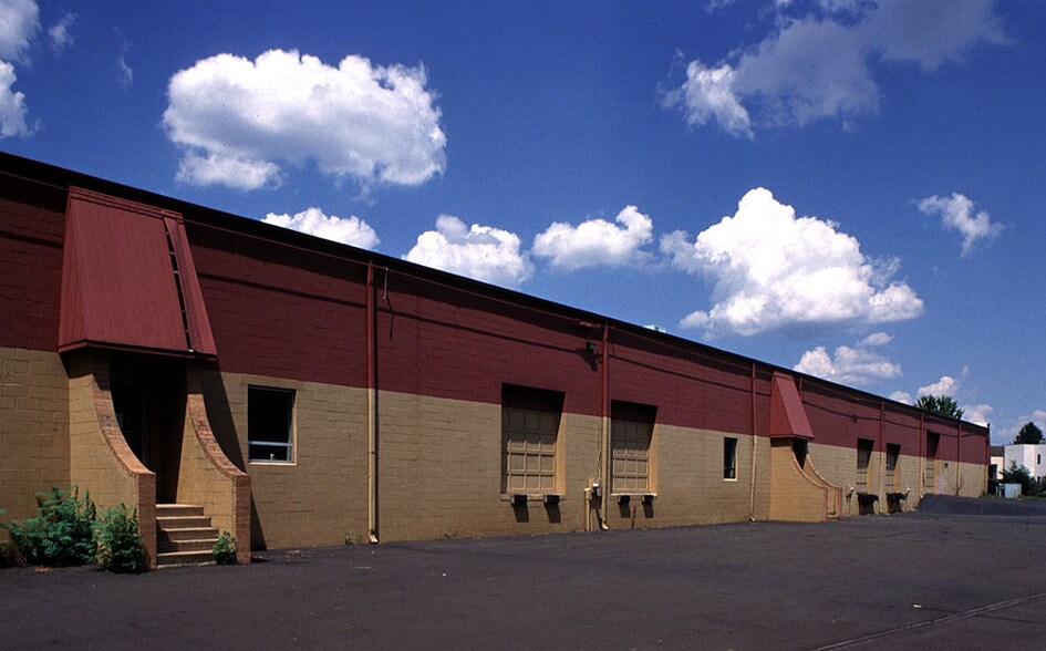 More Photos Of 1690 Republic Rd, Huntingdon Valley Warehouse For Lease