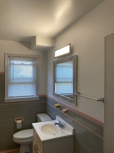 More Photos Of 7100 German Hill Rd, Baltimore Office For Lease