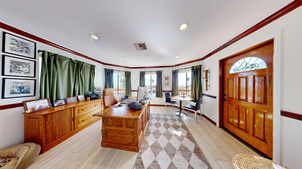 More Photos Of 105 Avenida De La Estrella, San Clemente Office For Sale