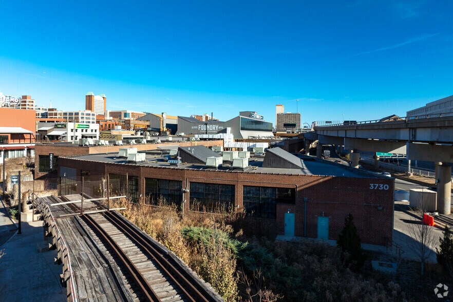 Primary Photo Of 3730 Forest Park Ave, Saint Louis General Retail For Lease
