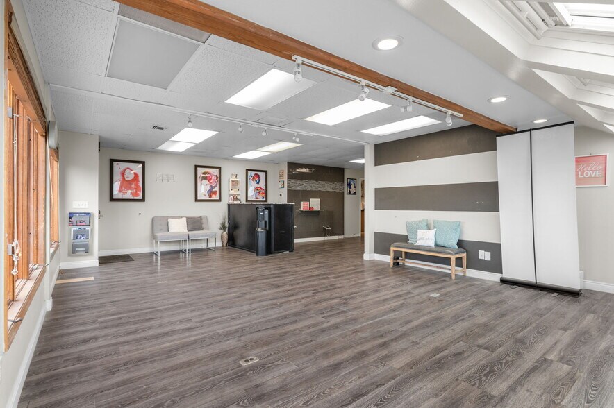 More Photos Of 29713 Troutdale Scenic Dr, Evergreen Office For Sale