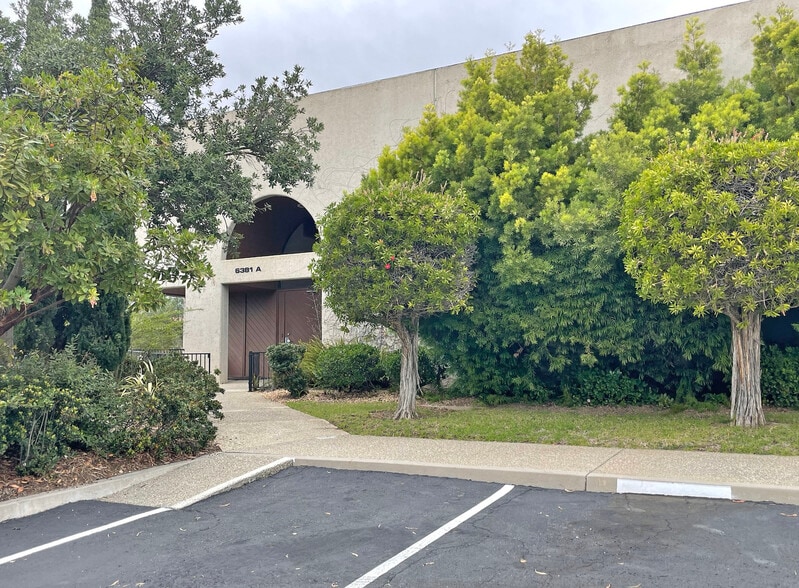 More Photos Of 6383 Rose Ln, Carpinteria Warehouse For Lease