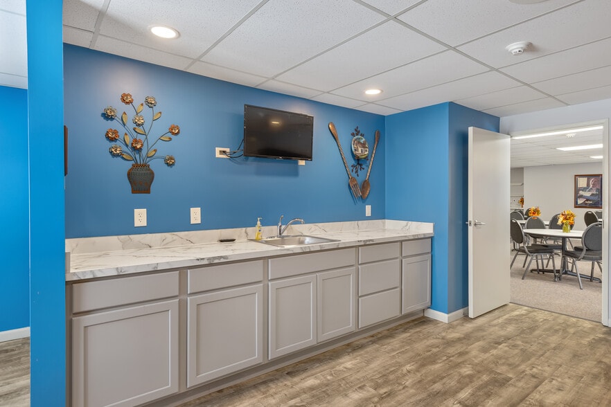 More Photos Of 5758 Cooley Lake Rd, Waterford Daycare Center For Sale