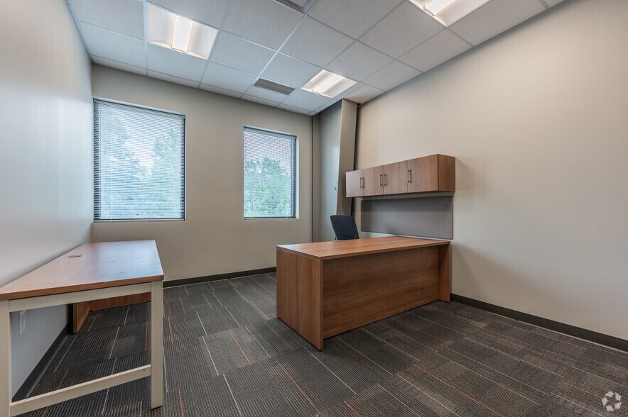 More Photos Of 200 Business Center Dr, Pittsburgh Research And Development For Sale