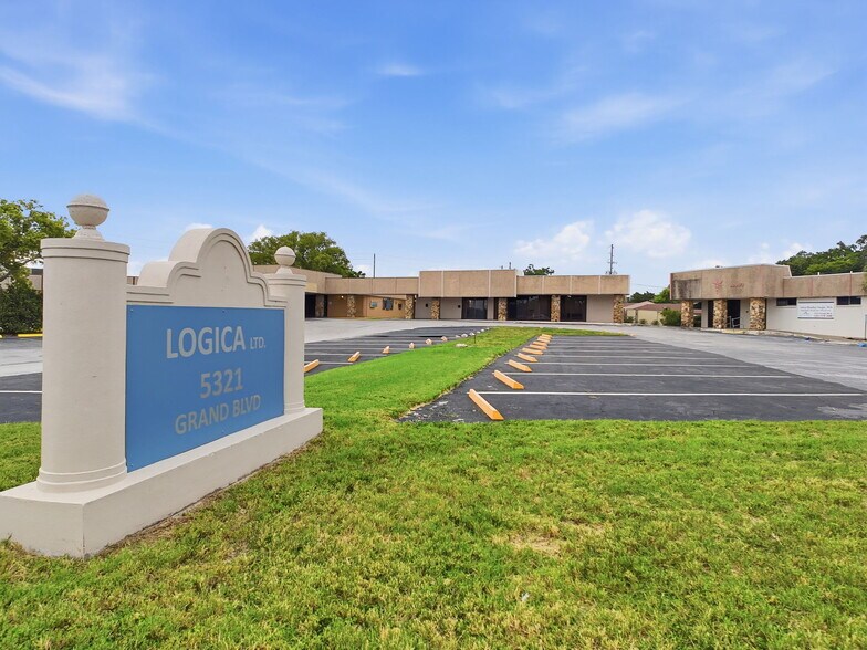 More Photos Of 5321 Grand Blvd, New Port Richey Medical For Sale