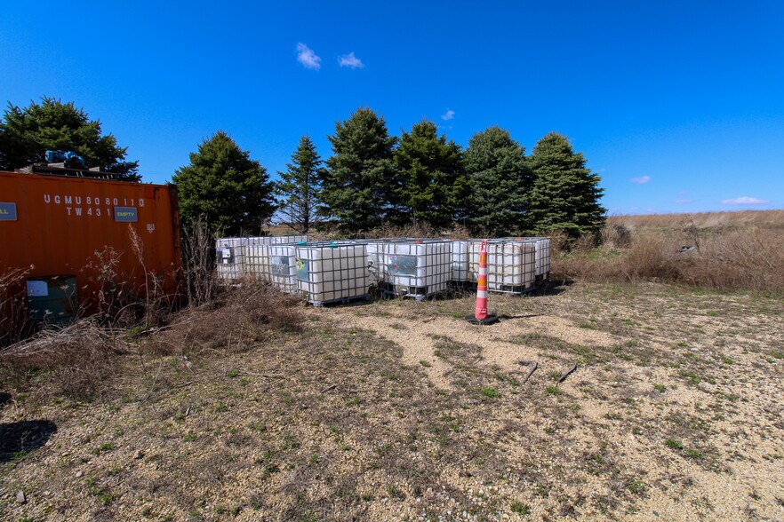More Photos Of 5640 44th Ave S, Clinton Industrial For Sale
