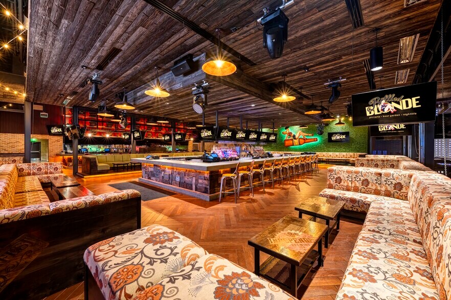 More Photos Of 2821 Morton St, Fort Worth General Retail For Sale