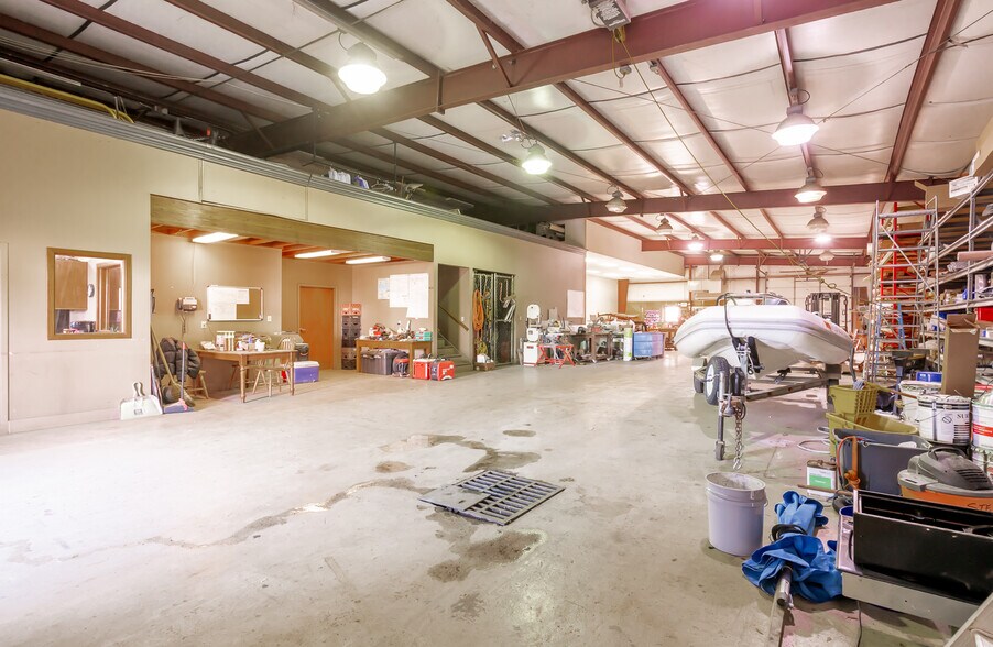 More Photos Of 1034 Story Ave, Louisville Light Manufacturing For Lease
