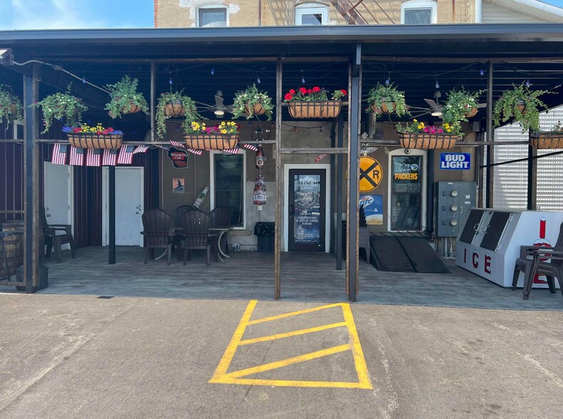 More Photos Of 308 S Main St, Blanchardville Storefront Retail Residential For Sale