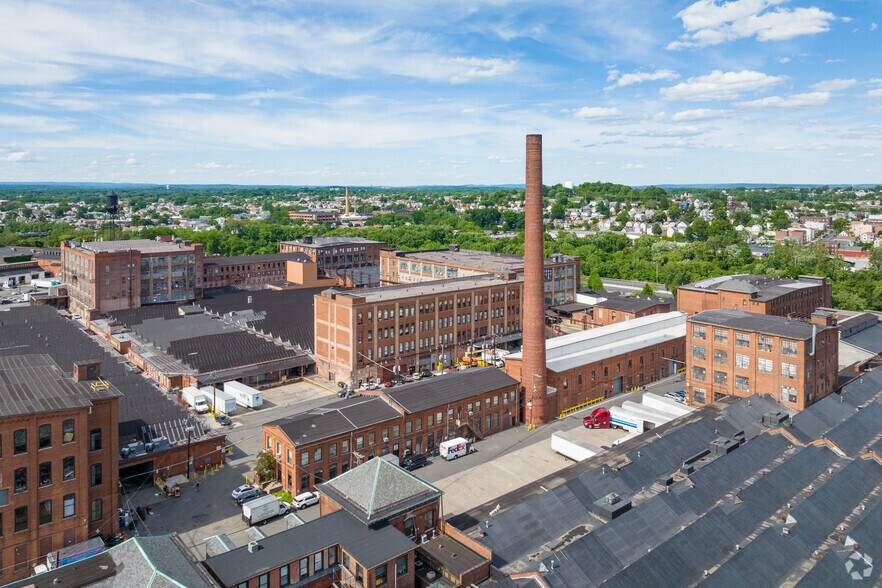 More Photos Of 90 Dayton Ave, Passaic Warehouse For Lease