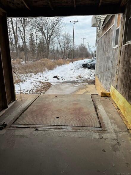 More Photos Of 46 Apel Pl, Manchester Warehouse For Sale