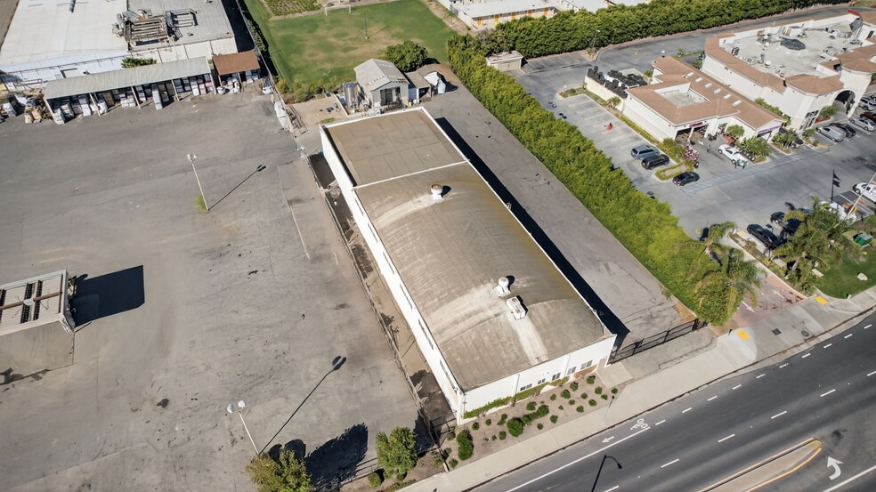 More Photos Of 635 S Rose Ave, Oxnard Warehouse For Sale