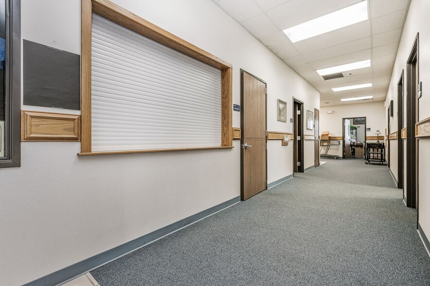 More Photos Of 4530 Canyon Dr, Amarillo Freestanding For Sale