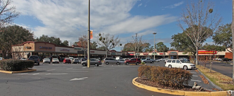 More Photos Of 2018-2132 SW 34th St, Gainesville General Retail For Lease