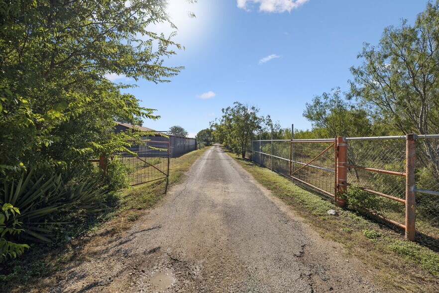 More Photos Of 13146 Galm Rd, San Antonio Land For Sale