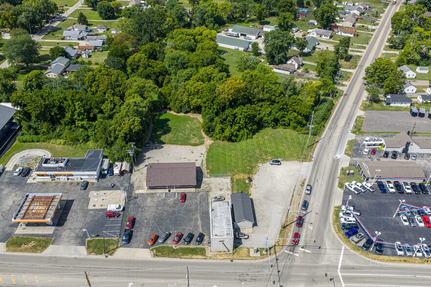 More Photos Of 2002 Cincinnati Dayton Rd, Middletown Restaurant For Sale