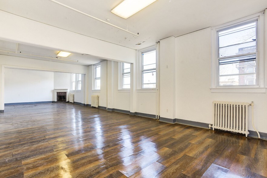 More Photos Of 140 E Hanover St, Trenton Schools For Sale