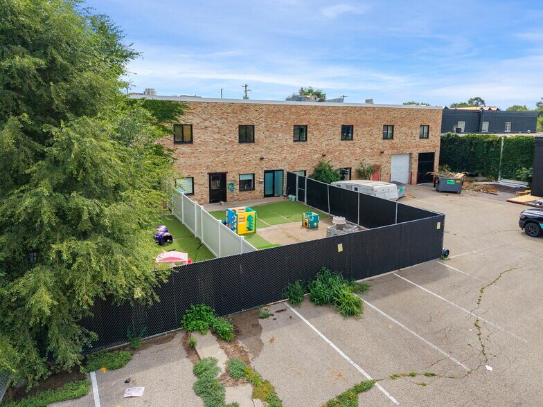More Photos Of , Bloomington Flex For Sale