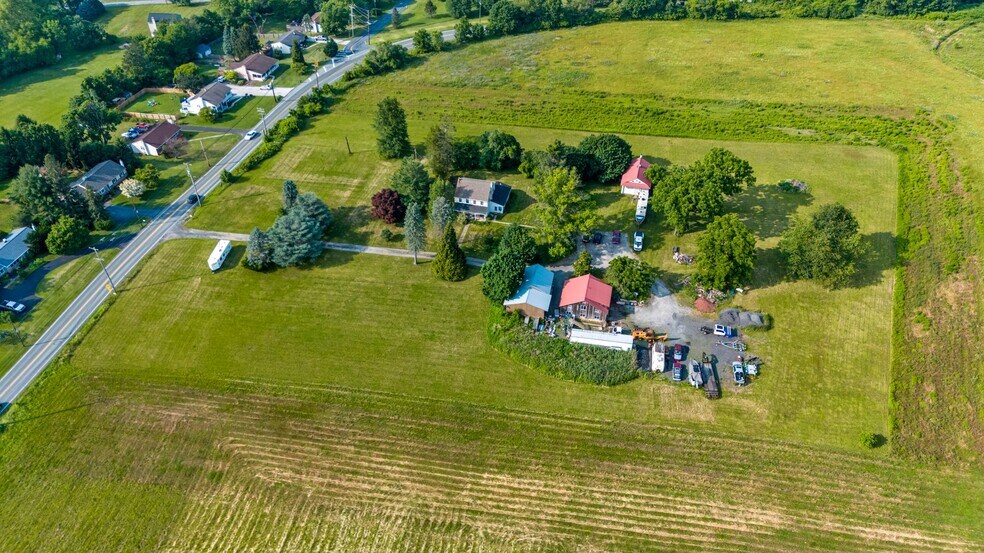 More Photos Of 1112 W Bridge St, Spring City Warehouse For Sale