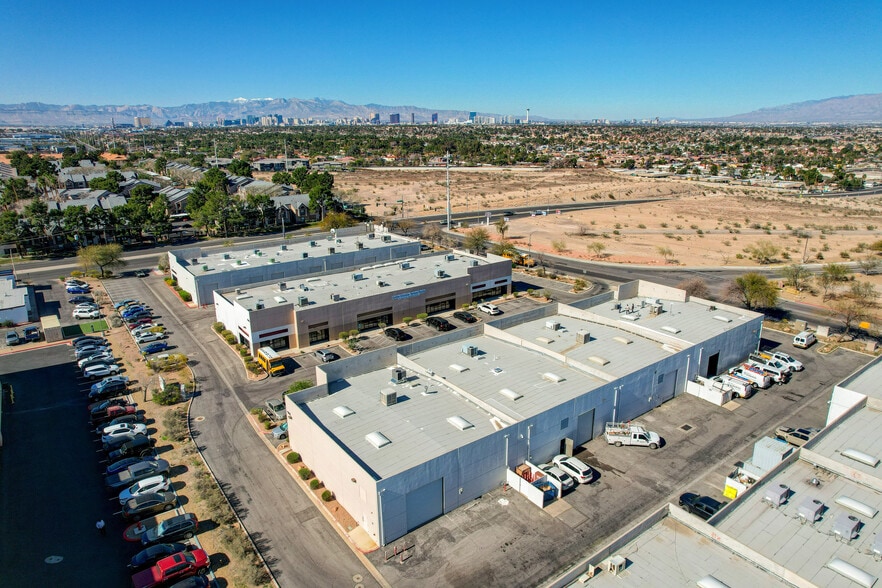 More Photos Of 1997 Whitney Mesa Dr, Henderson Warehouse For Lease