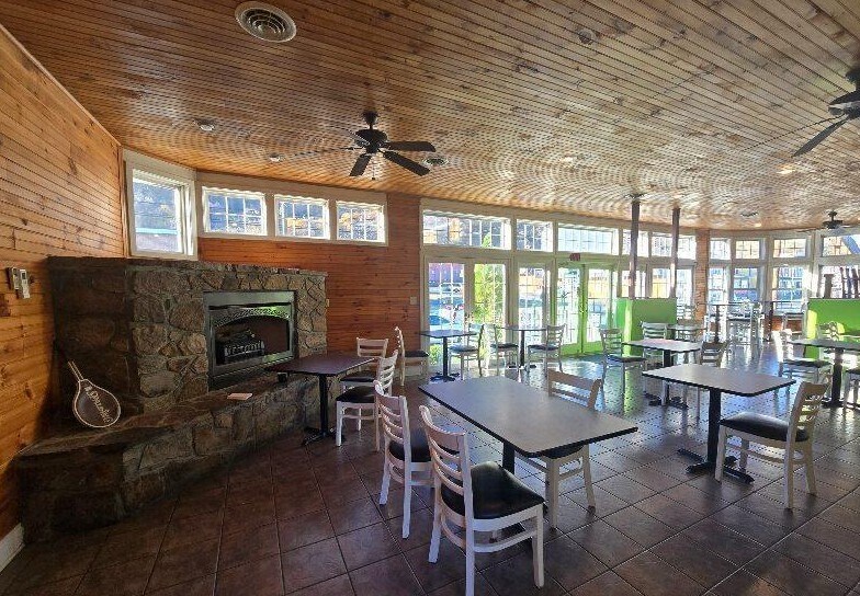 More Photos Of 174 N Washington St, Berkeley Springs Restaurant For Sale