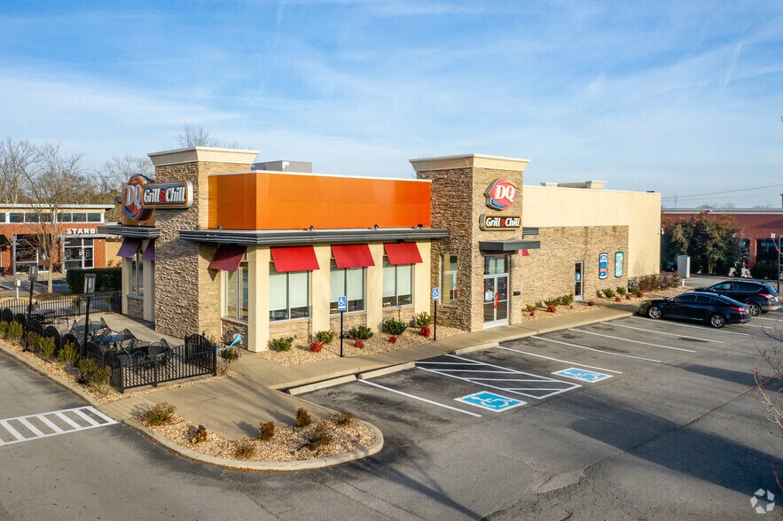 More Photos Of 1010-1038 Glenbrook Way, Hendersonville Unknown For Lease