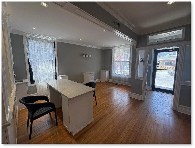 More Photos Of 636 Somerset St W, Ottawa Storefront For Sale