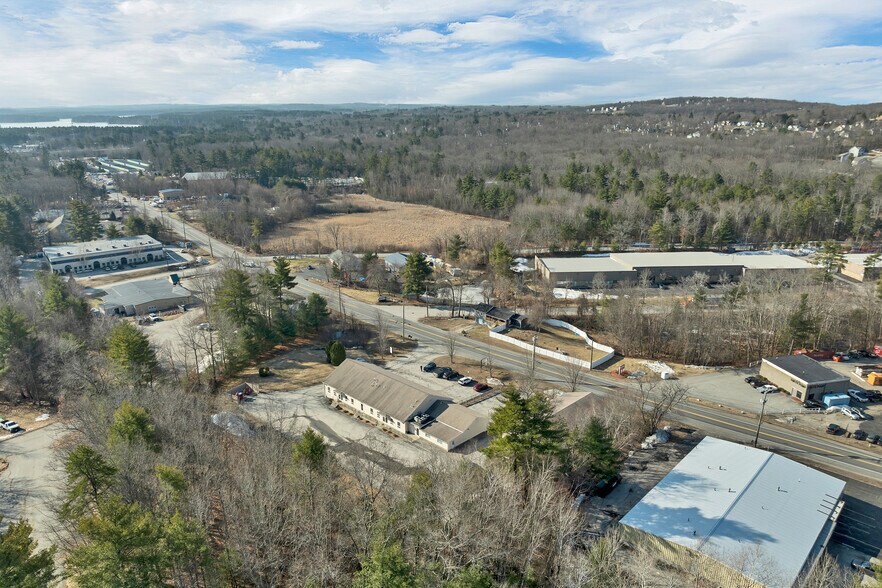 More Photos Of 45 Londonderry Tpke, Hooksett Office For Lease