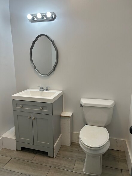 More Photos Of 206 South St, Nashville Freestanding For Sale