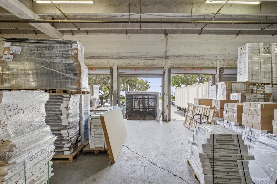 More Photos Of 10880 NW 30th St, Doral Warehouse For Sale