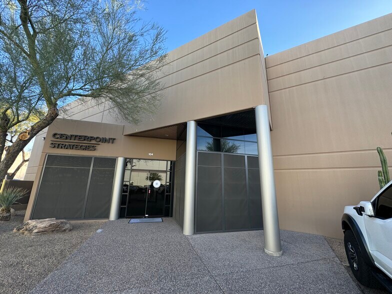 More Photos Of 15730 N 83rd Way, Scottsdale Distribution For Lease