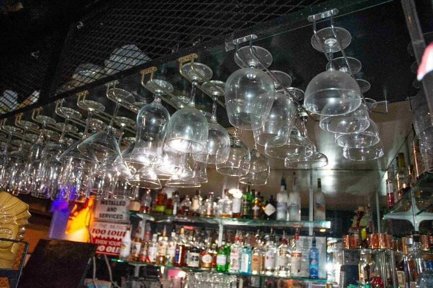 More Photos Of 16232 Pacific Coast Hwy, Huntington Beach Restaurant For Sale