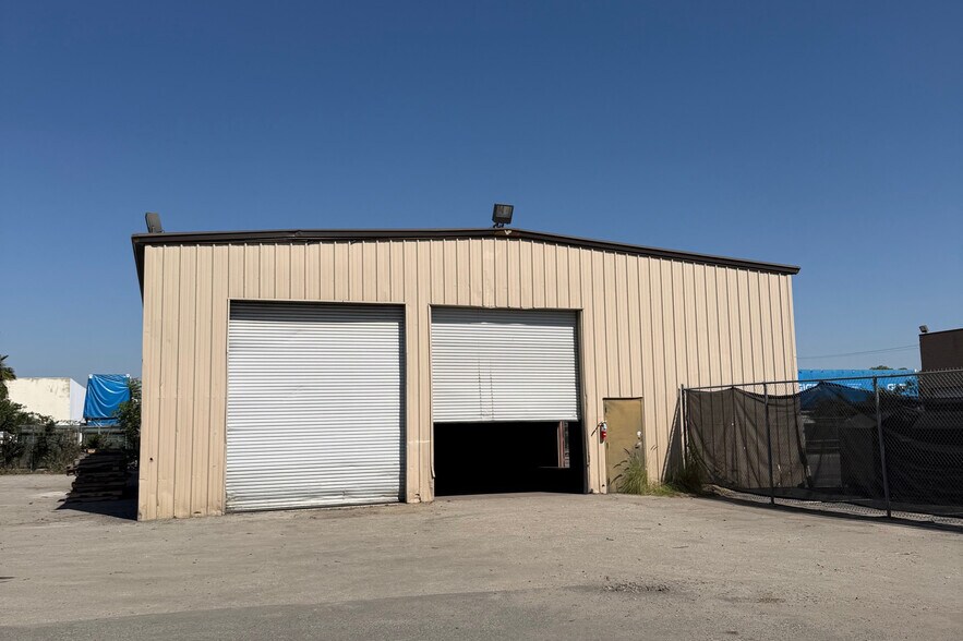 More Photos Of 6001 Obispo Ave, Long Beach Warehouse For Sale