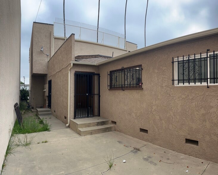 More Photos Of 1654 E 4th St, Santa Ana Medical For Sale