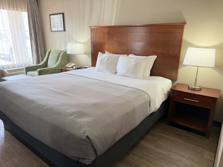 More Photos Of 1520 E Main St, Blytheville Hotel For Sale