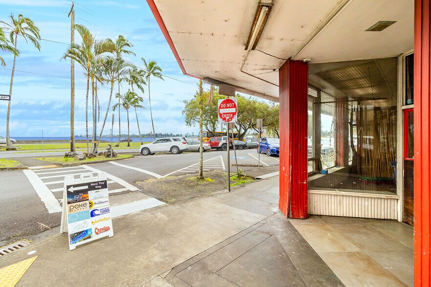 More Photos Of 138 Kamehameha Ave, Hilo Storefront For Sale