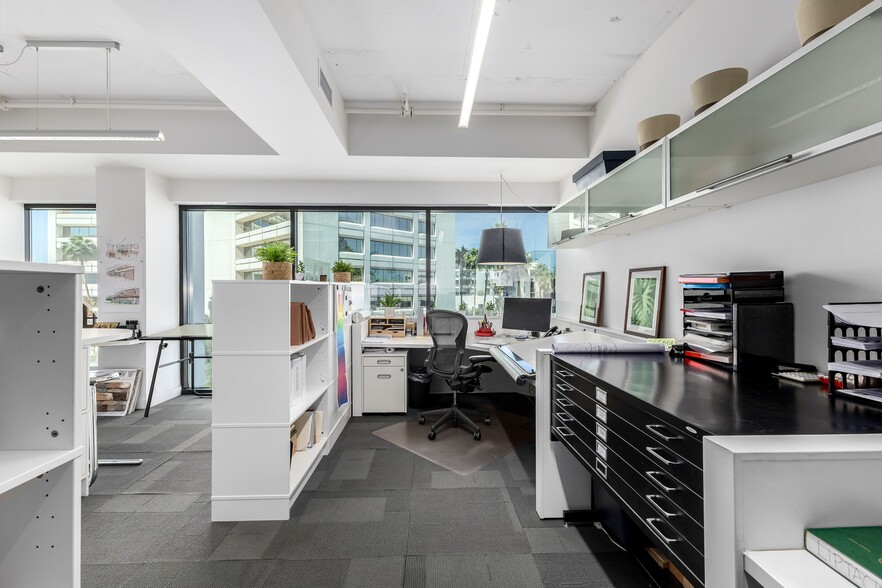 More Photos Of 3033 N Central Ave, Phoenix Loft Creative Space For Sale