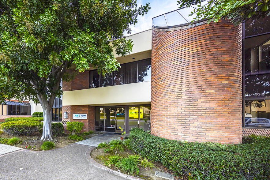 Primary Photo Of 6339 Nancy Ridge Dr, San Diego Warehouse For Lease