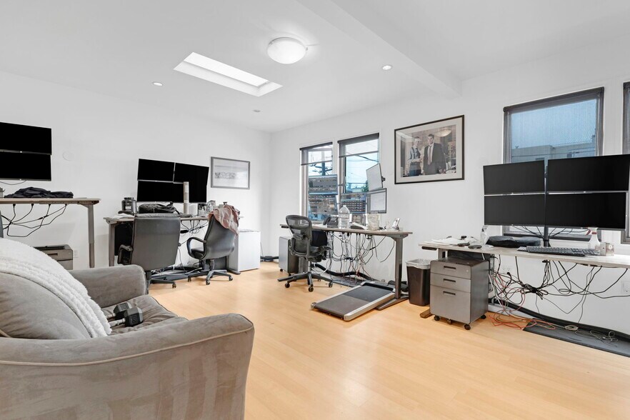 More Photos Of 3115-3119 Fillmore St, San Francisco Storefront Retail Office For Lease